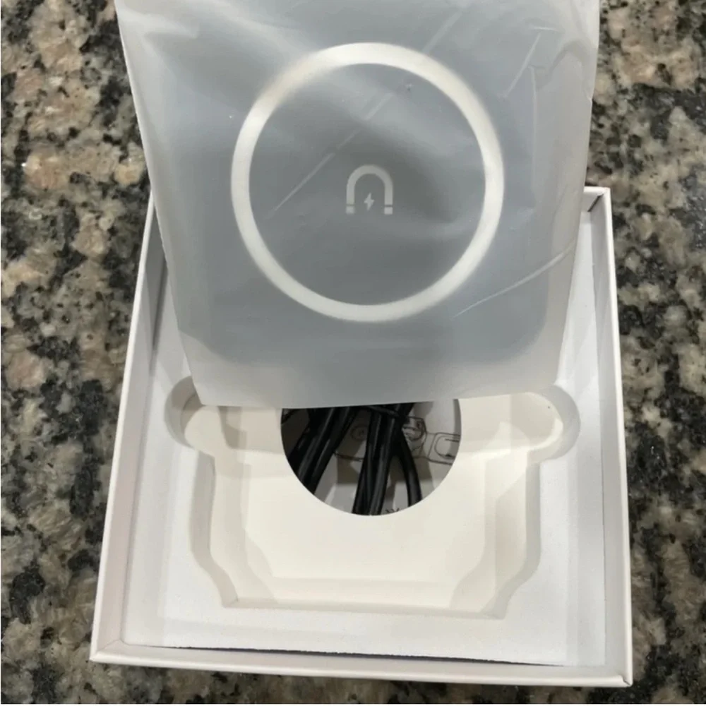 3 in 1 Magnetic Wireless Charger